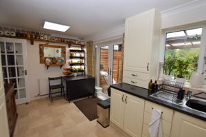 Kitchen/Diner- click for photo gallery